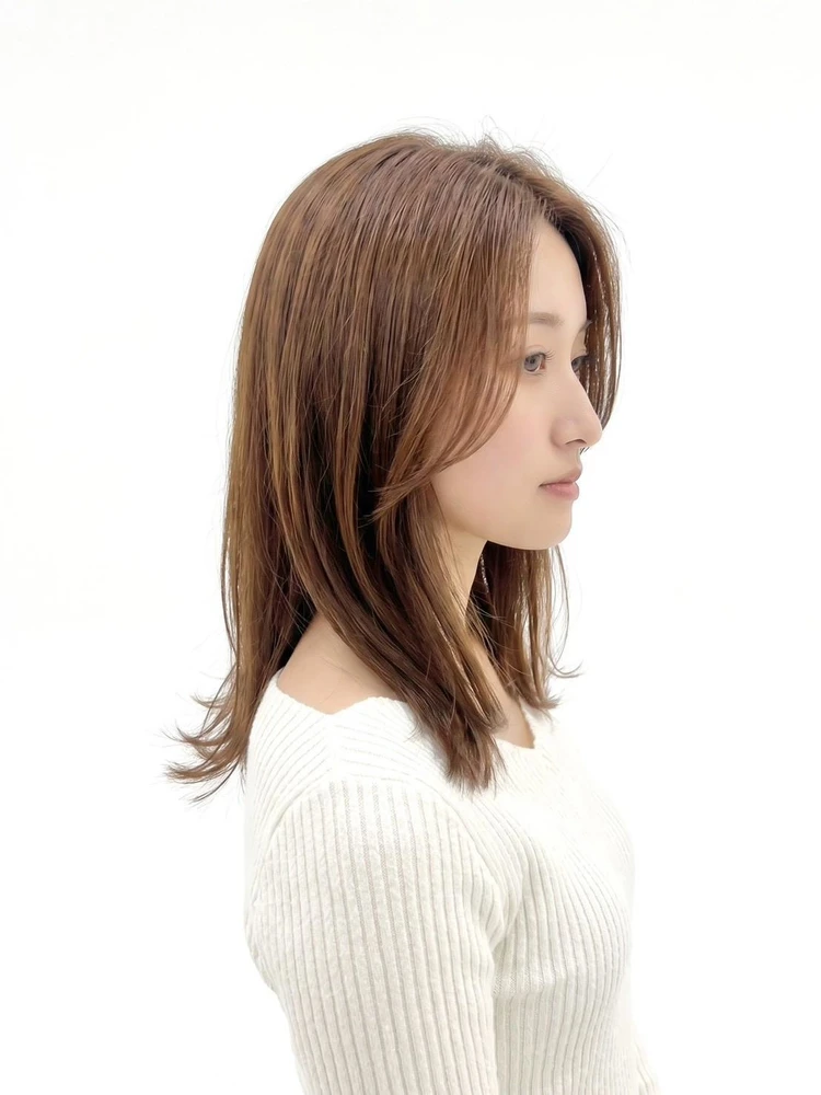 30代　髪型・ミディアムのサイド