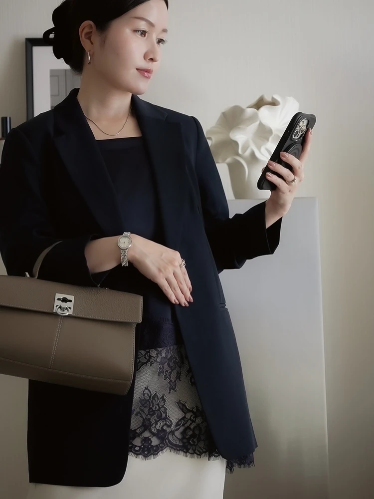 【スワロフスキー】ダイヤ級のきらめきに一目惚れ！プチプラ服も一瞬で高見えする腕時計_7