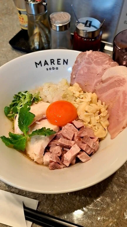 和食∞ラーメン!? ジャンクの概念が変わる「soba MAREN」の上品まぜそば【喜色満麺】 #ラーメン部_2