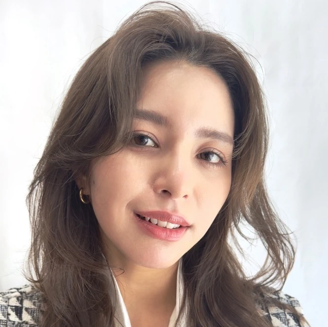 【ロング・30代大人の髪型】秋のトレンドへア・シフォンレイヤー