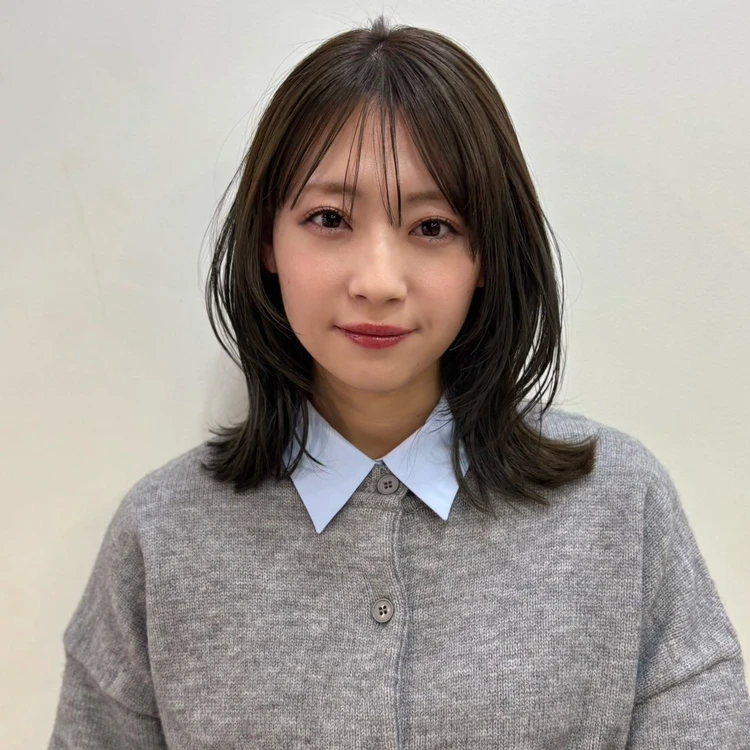 【ミディアム・30代大人の髪型】面長さん向けヘア・キュートなくびれレイヤー