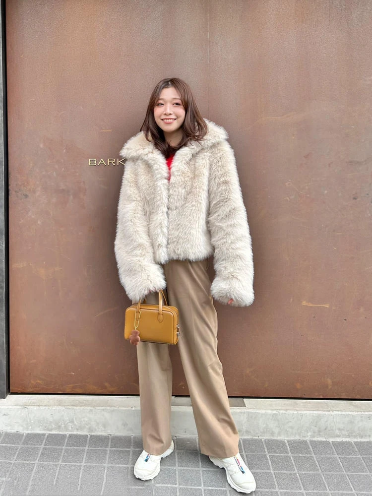 BAG：TOUT Y EST　JACKET：ZARA　BOTTOMS：UNIQLO　SHOES ：SALOMON 　