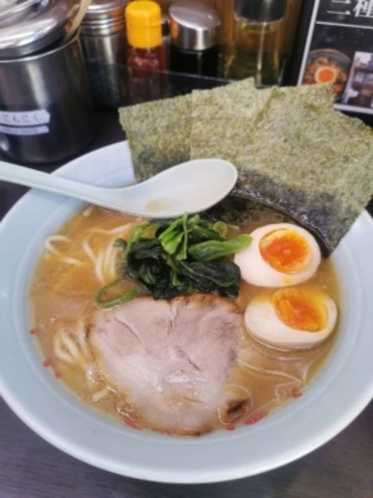 【希少】人形町で満足感◎なワンコイン！ラーメン【喜色満麺】_2