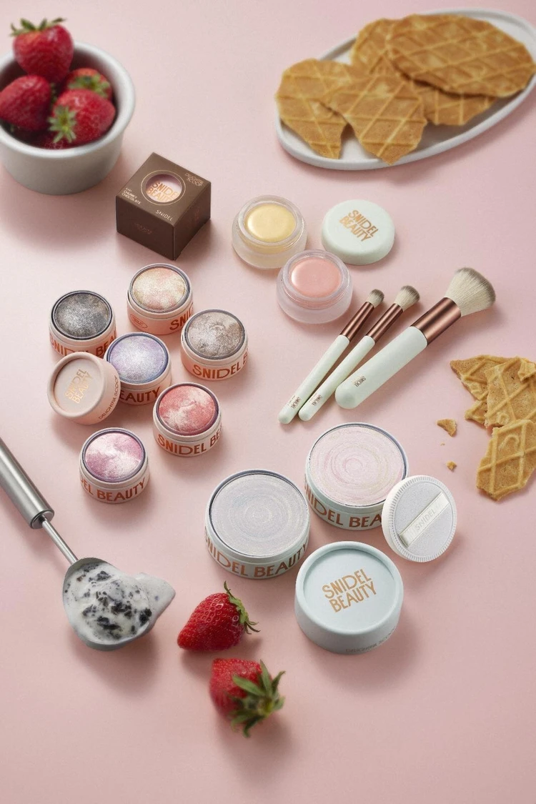 【SNIDEL BEAUTY（スナイデル ビューティ）】限定コレクション「A SCOOP OF JOY」