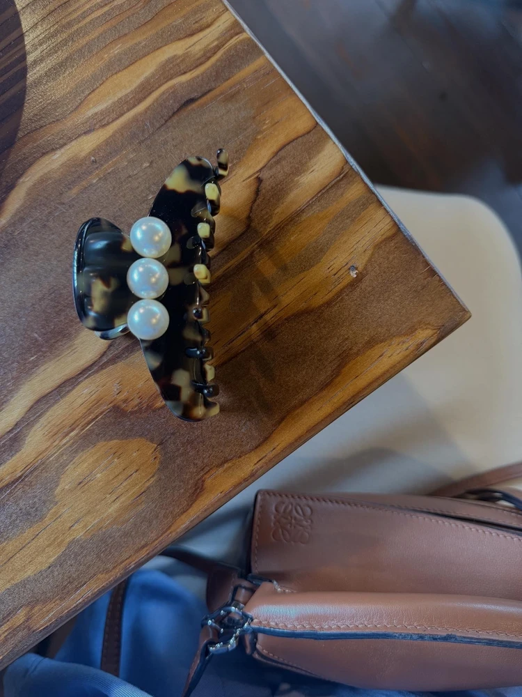 センス抜群のプレゼント〜Alexandre de Paris（アレクサンドラ・ドゥ・パリ）の憧れクリップ〜_2_1