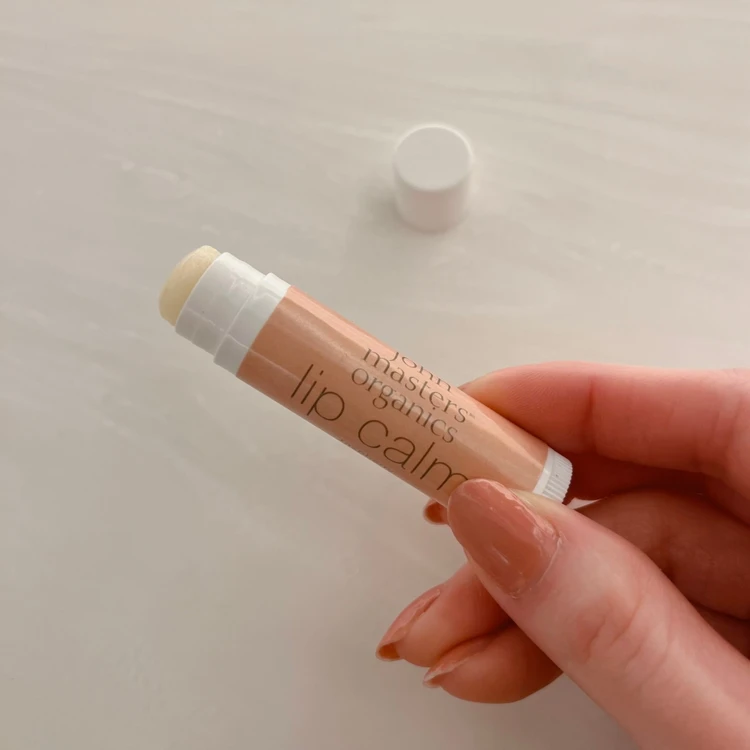 ジョンマスターオーガニック 　リップ　中身