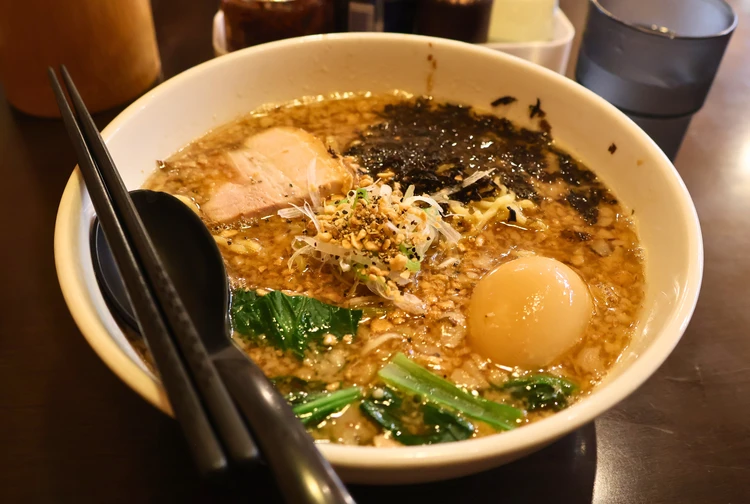 【三鷹】私の人生を懸けるラーメン「ぐうたら」の「豚爆」 【喜色満麺】#ラーメン部 _1