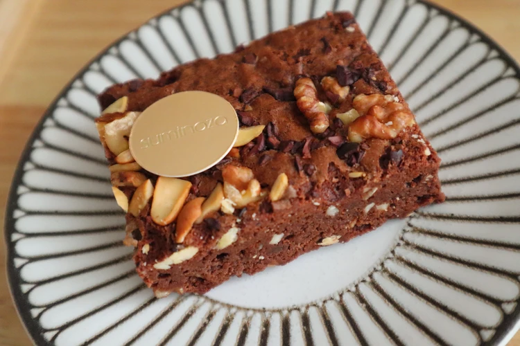 カカオ　菓子　suminoza スミノザ　日本橋　浜町　ショコラ　スイーツ　焼き菓子　お留守番　ブラウニー