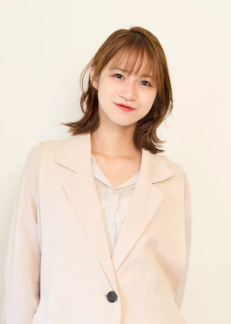 30代髪型・ミディアムの正面