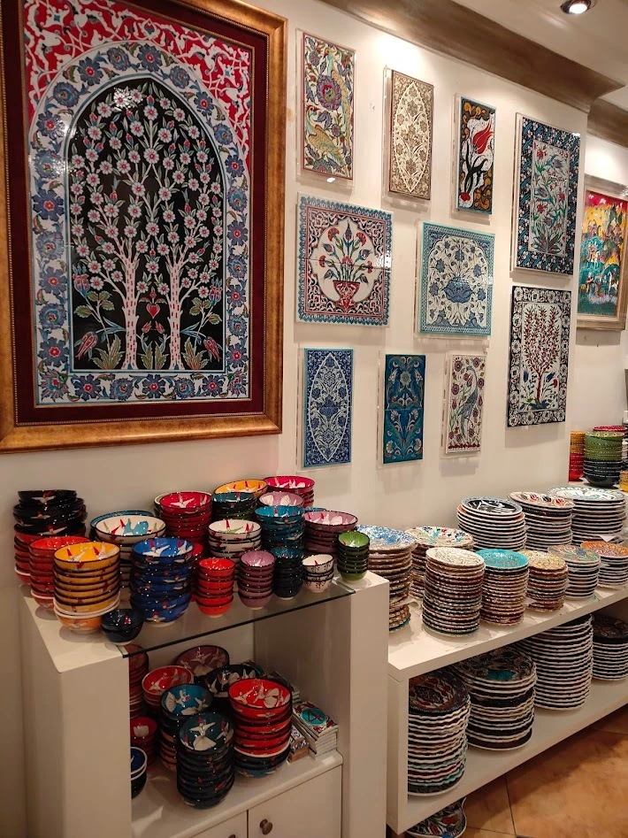 トルコ　イスタンブール　陶器　お店