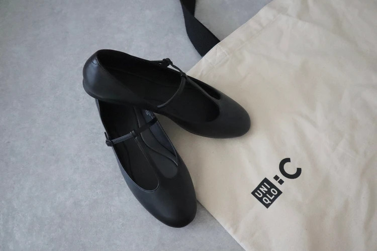 UNIQLO ユニクロ　シー　新作 Tストラップ バレエシューズ 秋　ファッション　フラットシューズ