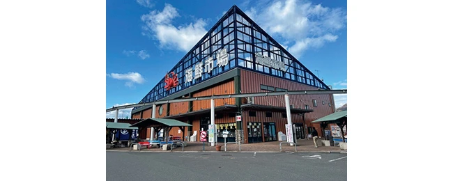 「道の駅 舞鶴港とれとれセンター」で海鮮を食べる