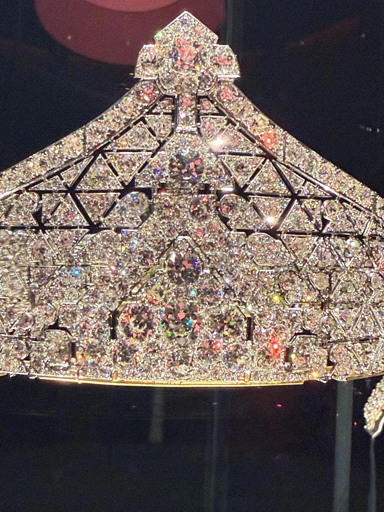 アートの街メルボルン|NGVカルティエ展の光と宝石の世界_15_1