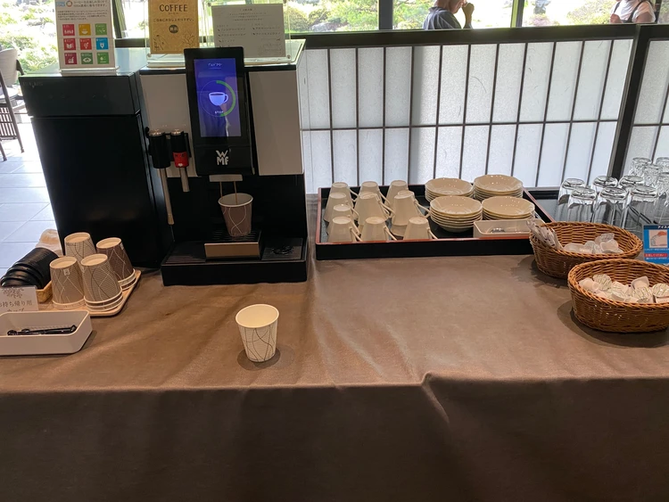 コーヒー・紅茶・お茶、セルフサービスで作ります