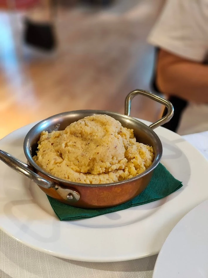 イタリア　アオスタ　レストラン　グルメ　La Grenette