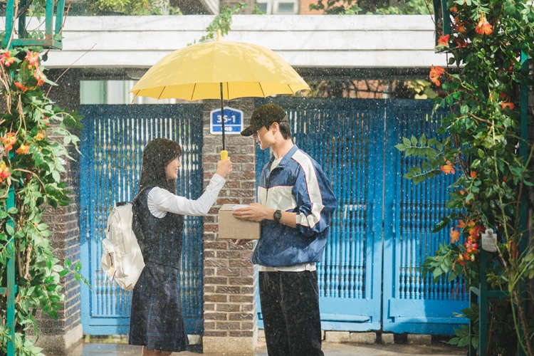 ソンジェ背負って走れ 自宅前で会うソルとソンジェ