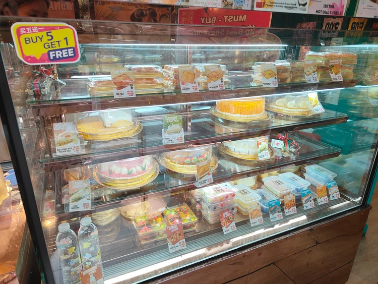 タイ　バンコク　アーリー　カフェ　おしゃれ　伝統スイーツ　THONGYOY CAFE