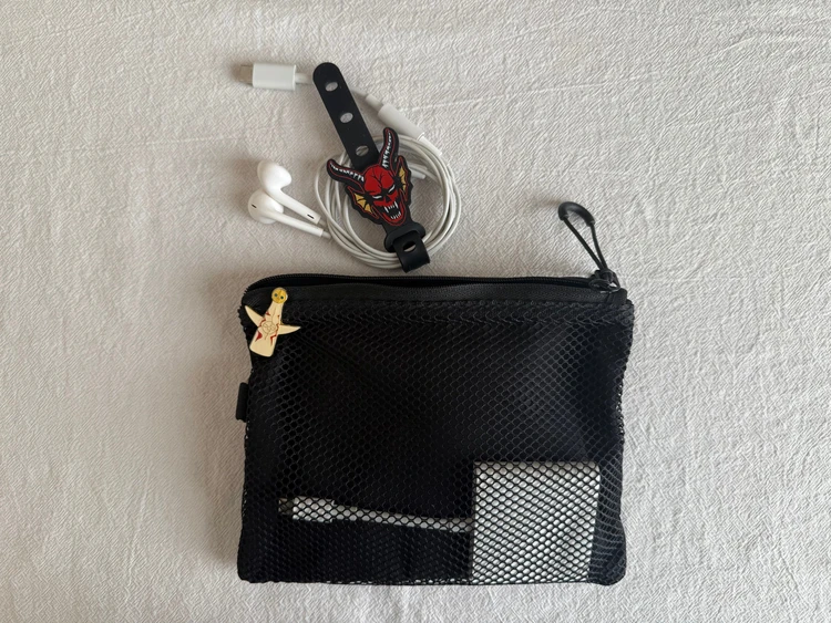 ケーブルバンドでまとめるとスッキリ!