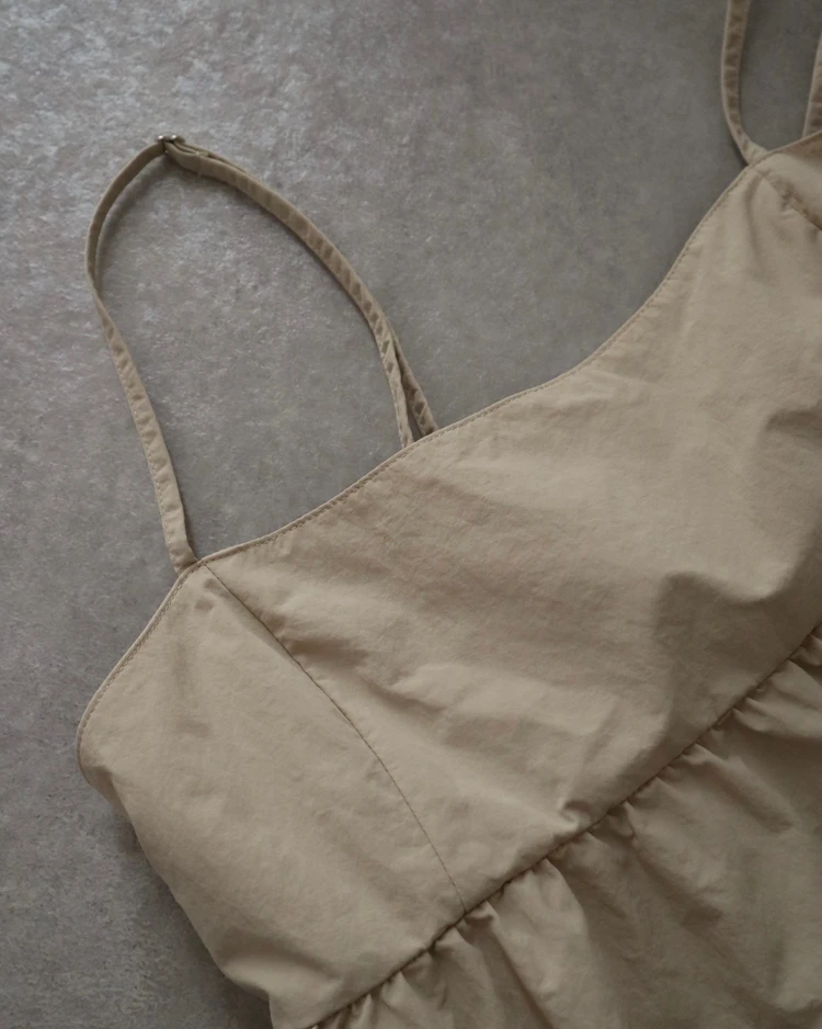 ジーユー　GU　夏コーデ　マンネリ　回避　格上げ　レイヤード　秋　バブルヘムキャミソール　シワ　なりにくい