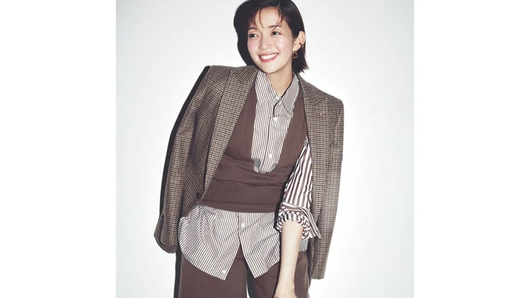 人気スタイリストの【最新ブラウン配色】レイヤード流行の今季こそ、ブラウンの3枚重ねにチャレンジ!