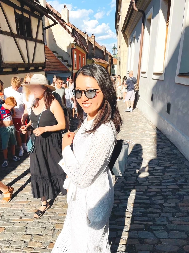 【愛用サングラス】いま選びたい“都会派サングラス” Ray-Ban（レイバン）Erika Metal_3