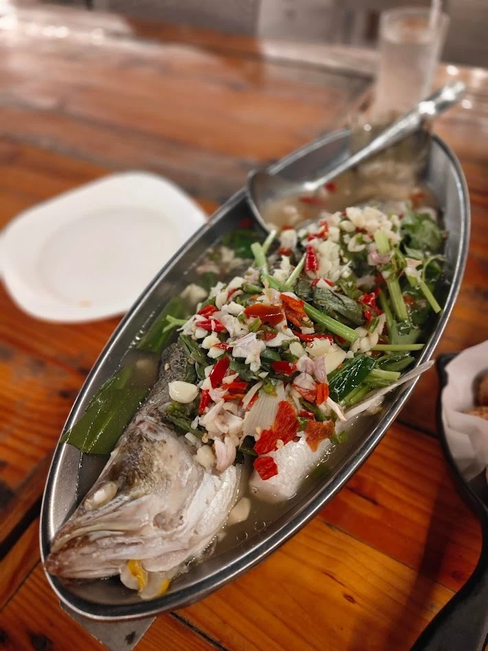 Chomview Seafood　ホアヒン　シーフードレストラン