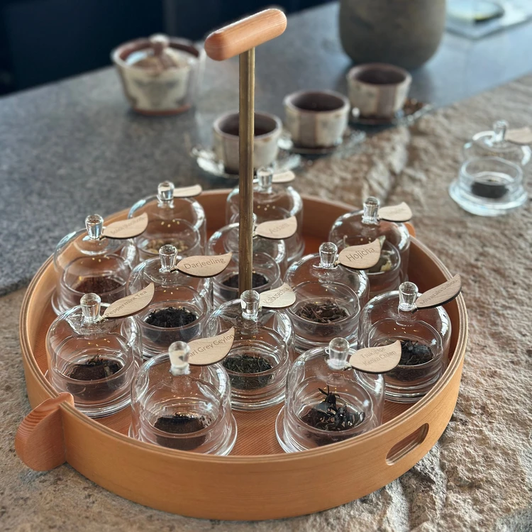 【パティーナ大阪】大阪城を一望できる贅沢ティータイム_6