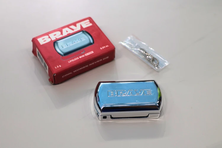 コンビニコスメが想像以上のクオリティ！春に試したい大人の韓国リップ２選_4