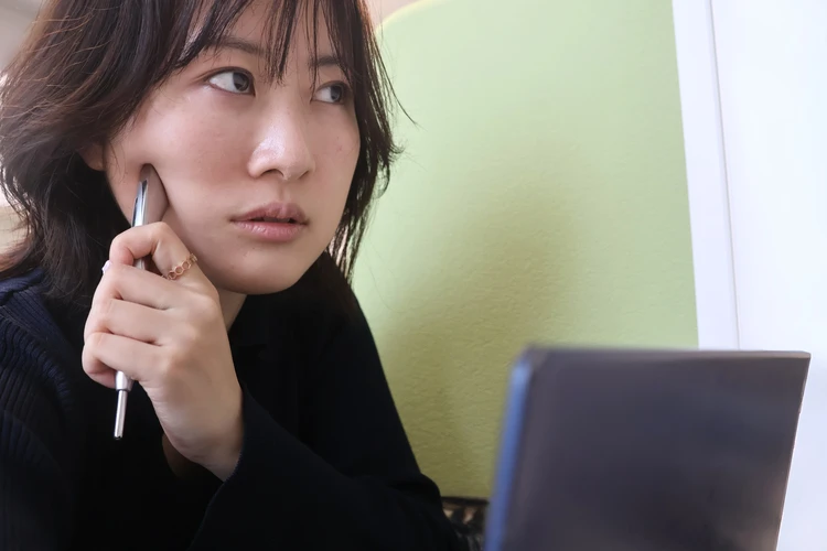 【SALONIA】一本3役!筋膜直アプローチのペン型美顔器を徹底レビュー【新発売】_6_1