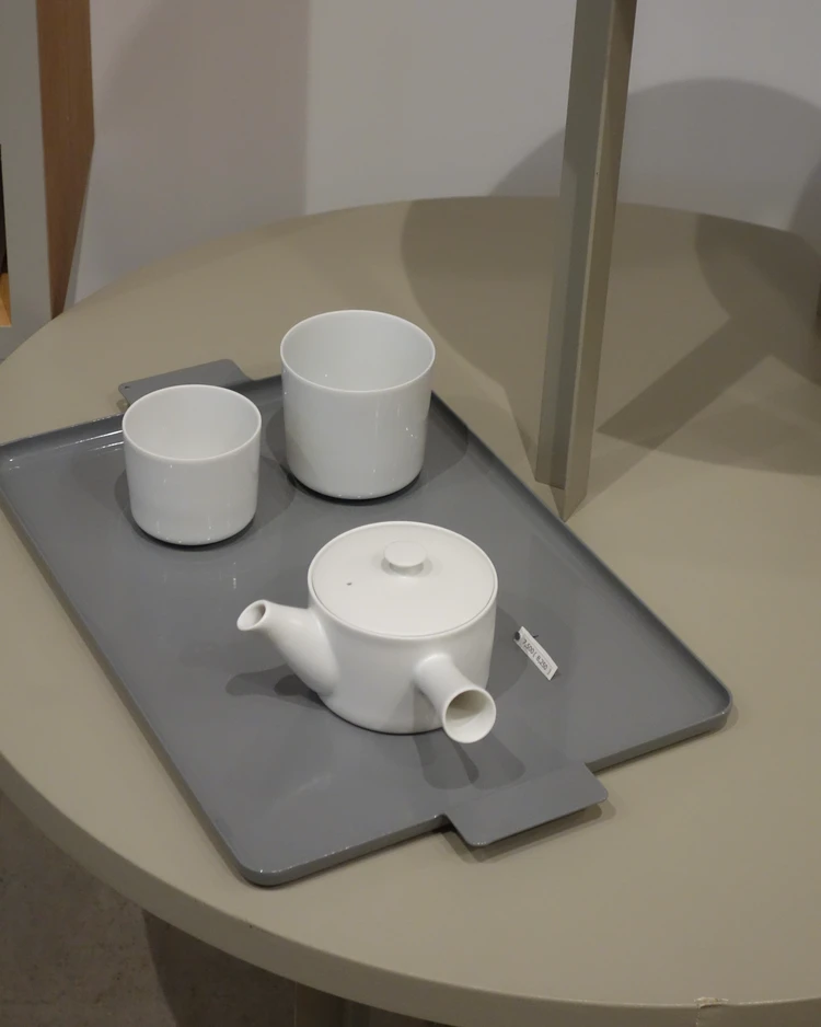 代官山にあるyumiko iihoshi porcelainの店内