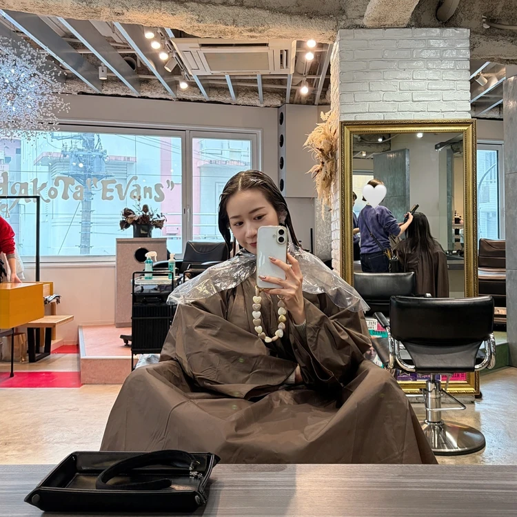 【髪質改善】30代女性に勧めたい｜地毛風ストレートで叶える理想のさら艶ヘア_1