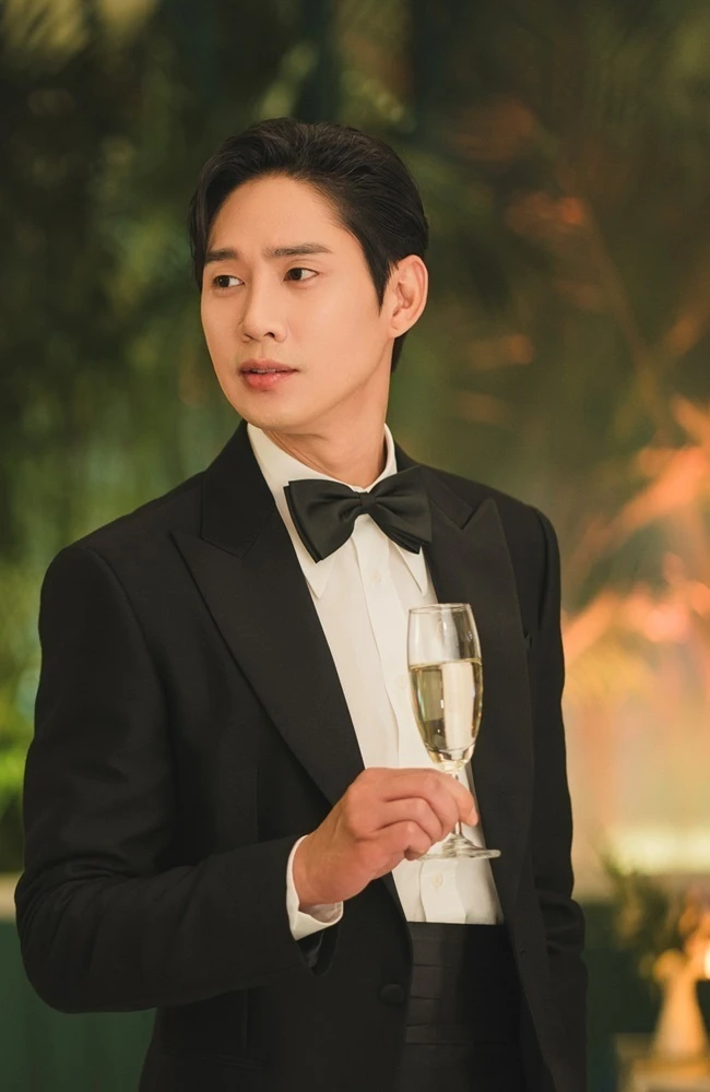 涙の女王 パク・ソンフン