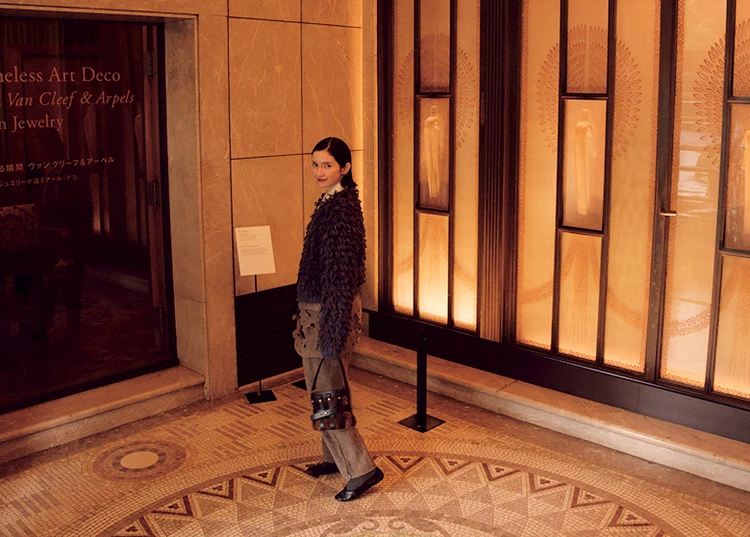 市川紗椰が東京都庭園美術館 「永遠(とわ)なる瞬間 ヴァン クリーフ&アーペル —— ハイジュエリーが語るアール・デコ」へ行く