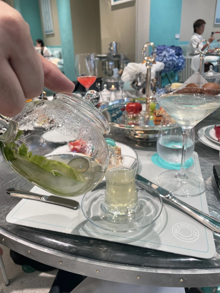 絶対好きになるTiffany Blue Box Café_16