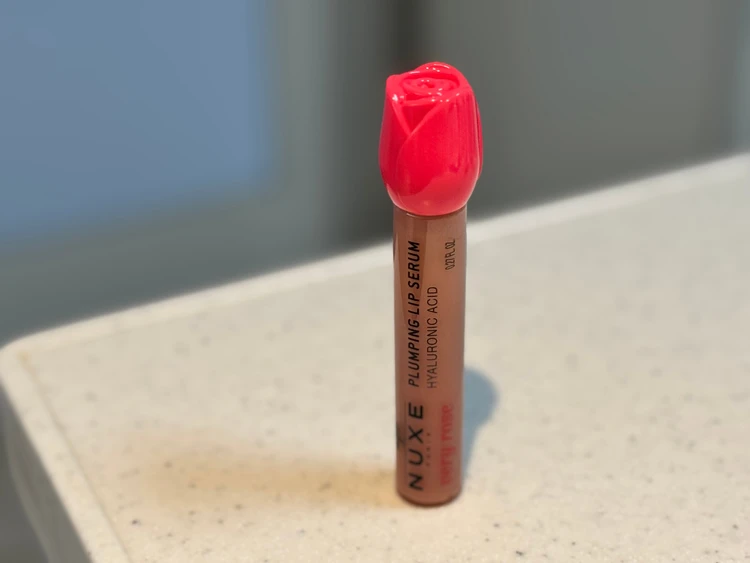 NUXE　Very Rose　ヴェリィ ローズ リップ セラム