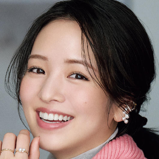 横田真悠