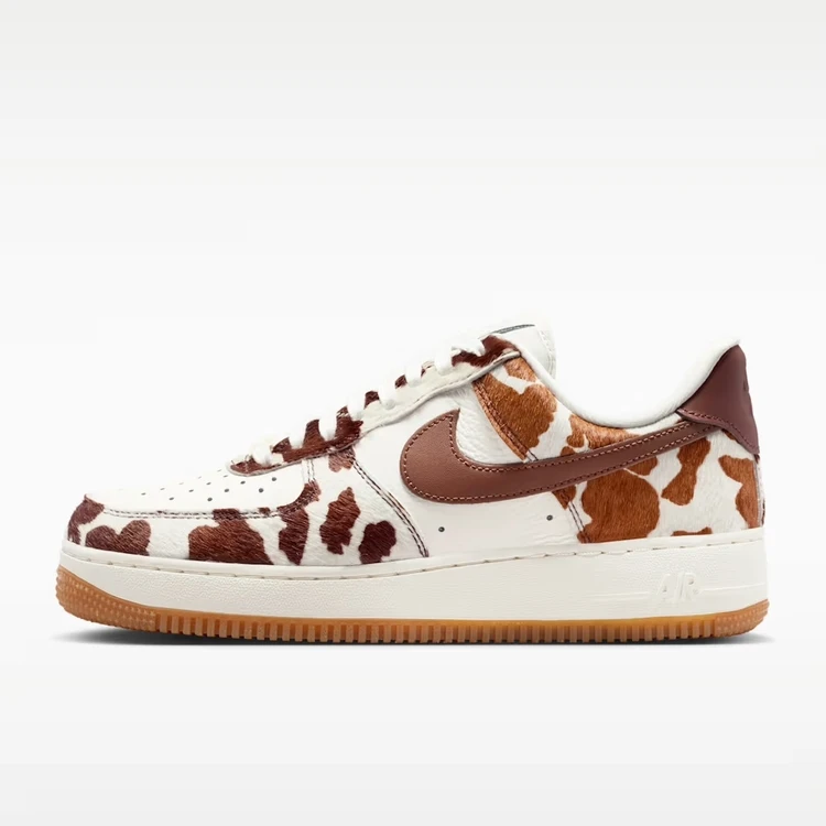 ナイキ　エア フォース 1　￥21230