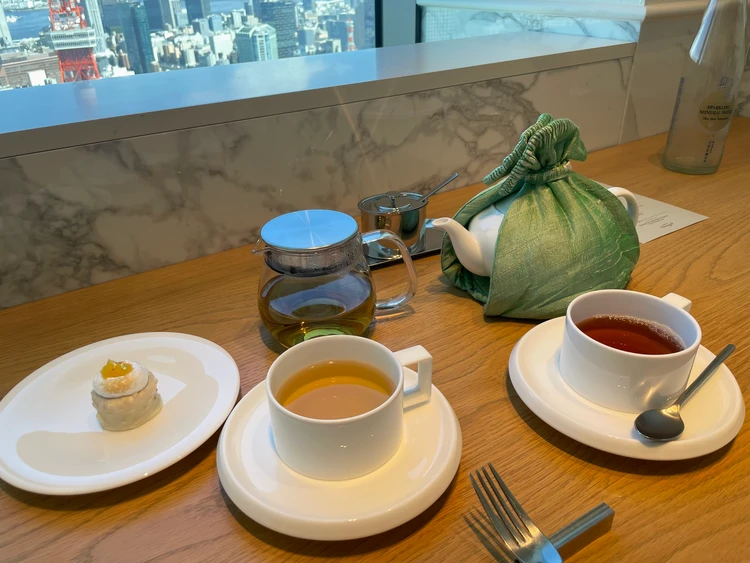 東京タワーを望む特等席で♡ 麻布台ヒルズ「Dining 33」で過ごす、特別な日のランチ_6