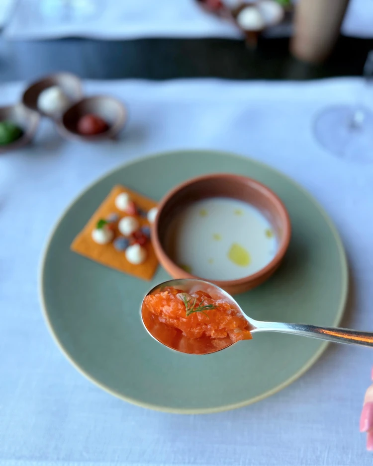 アマン東京　Arva　アミューズ　サーモン　ホテルランチ