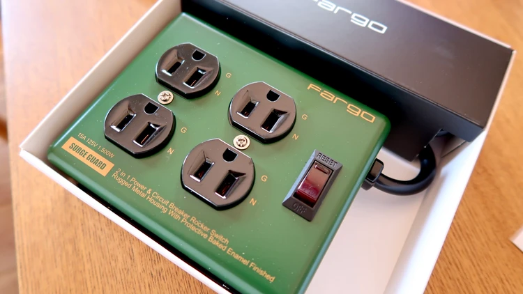 Fargo（ファーゴ）の電源タップがおしゃれで高機能！インテリアになじむSTEEL TAP