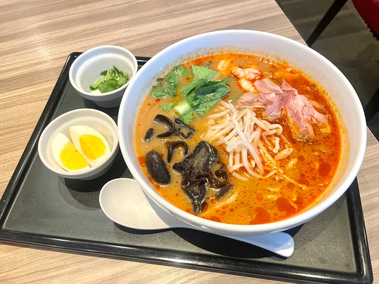 【デニーズ】ファミレスとは思えない!本格「麻辣湯麺」を食べてみた_5