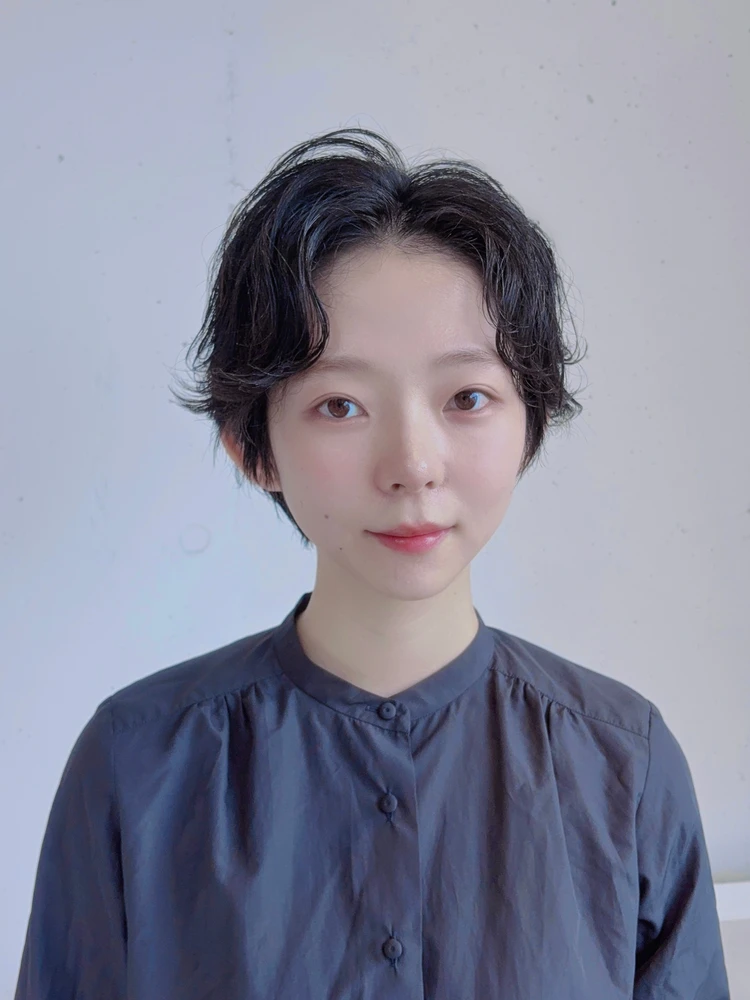 エアリーな外ハネショート　正面