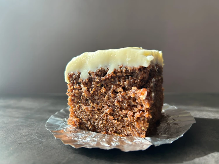 【プロ直伝の神レシピ】スパイス香るしっとり極上キャロットケーキ_3