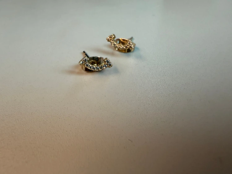 3COINSで見つけた、スーツにも合う“きちんと見え”ピアス_3_1