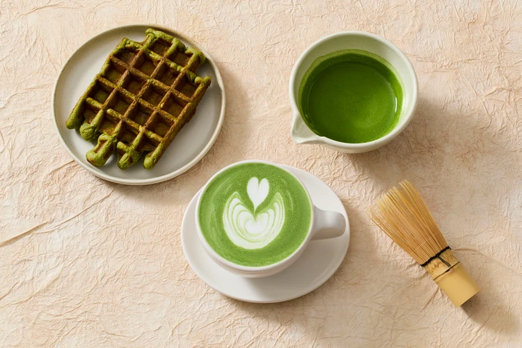 ブルーボトルコーヒーから、新作「手点て 宇治抹茶ラテ」が10月1日(木)より登場