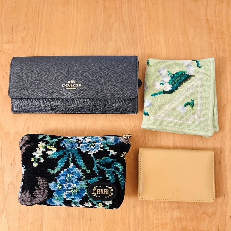 リュックの中身ご紹介