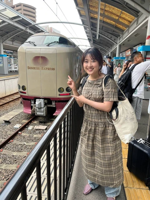 サンライズ瀬戸と記念撮影する私