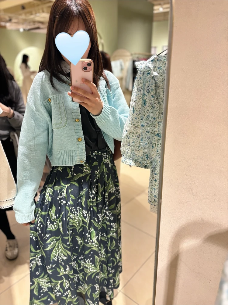 水色のカーディガンもきたよ