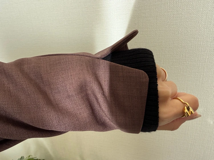 カセット服 ジャケット袖のスリット アップ写真
