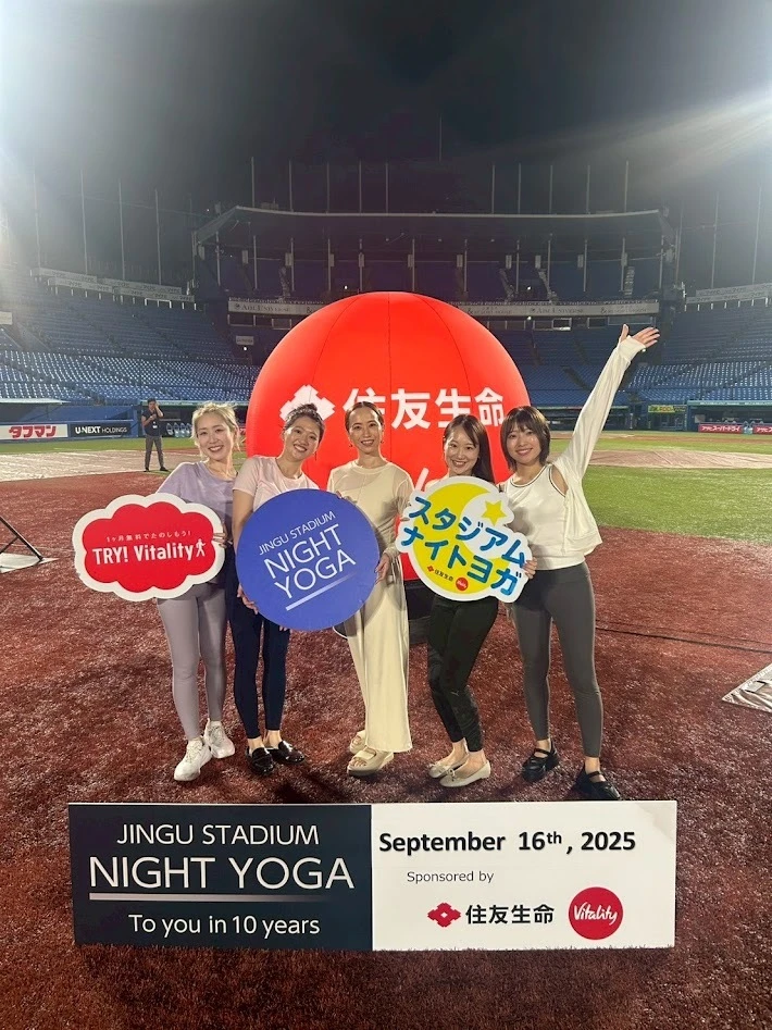 神宮スタジアムナイトヨガ